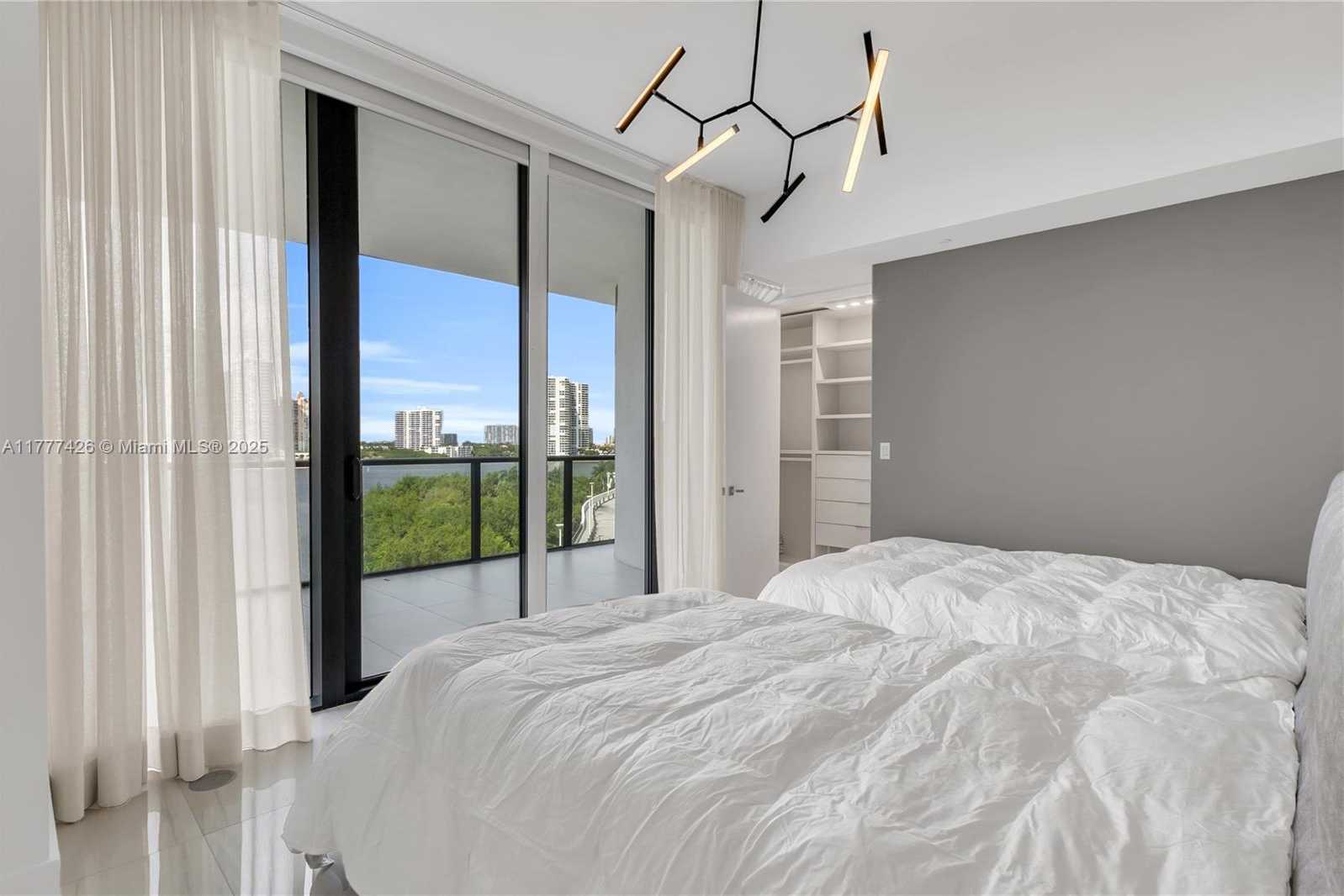 Small Image of 5000 ISLAND ESTATES DR #501, Aventura Number 30