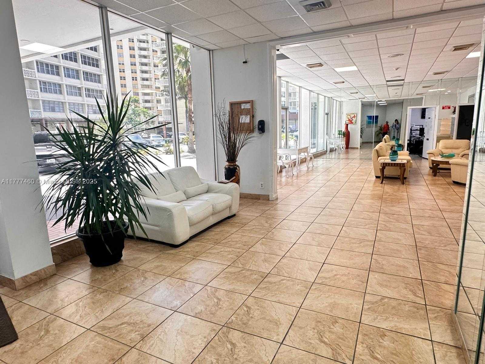 Small Image of 1801 SOUTH OCEAN DR #240, Hallandale Beach Number 19