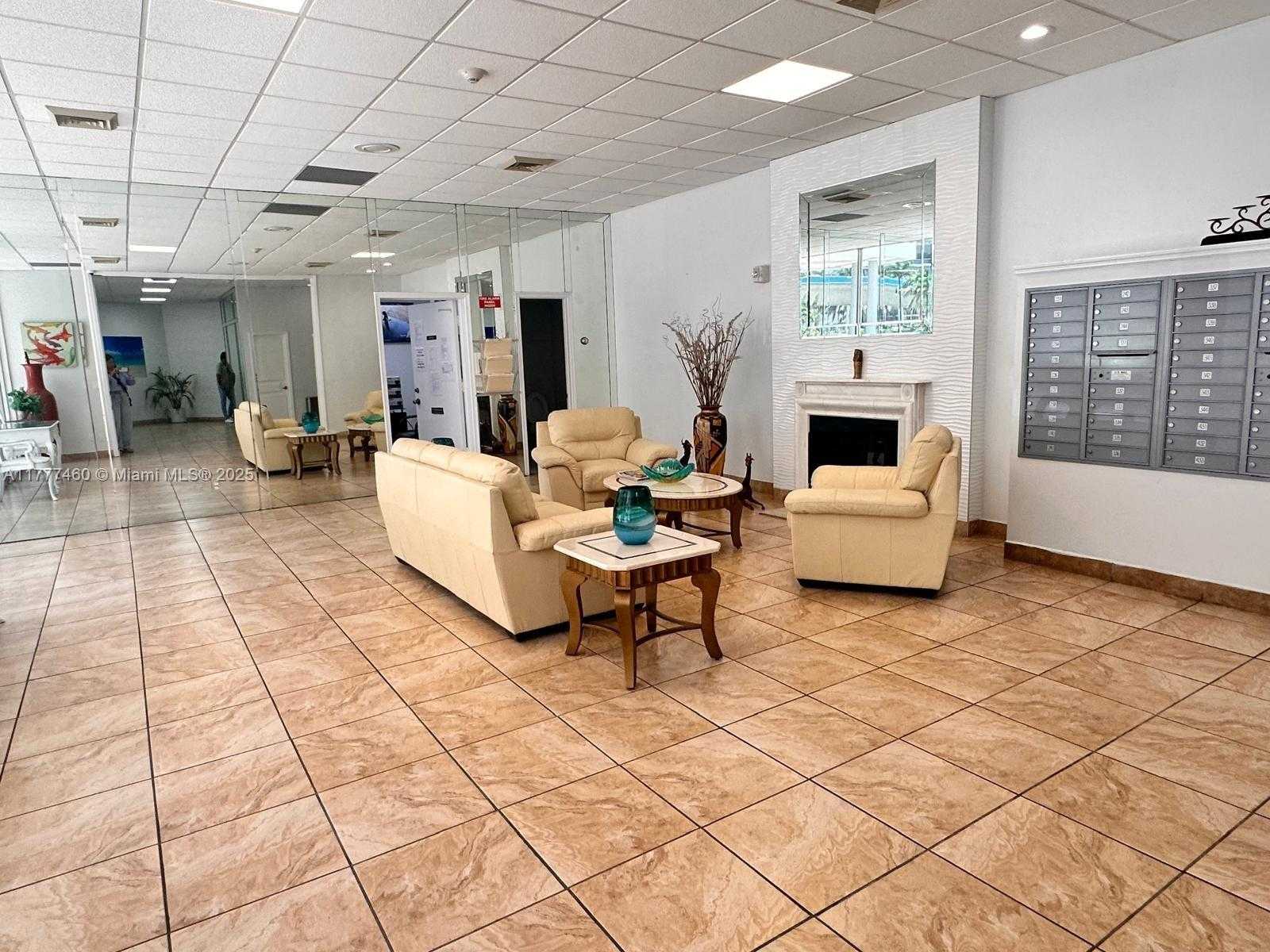 Small Image of 1801 SOUTH OCEAN DR #240, Hallandale Beach Number 21