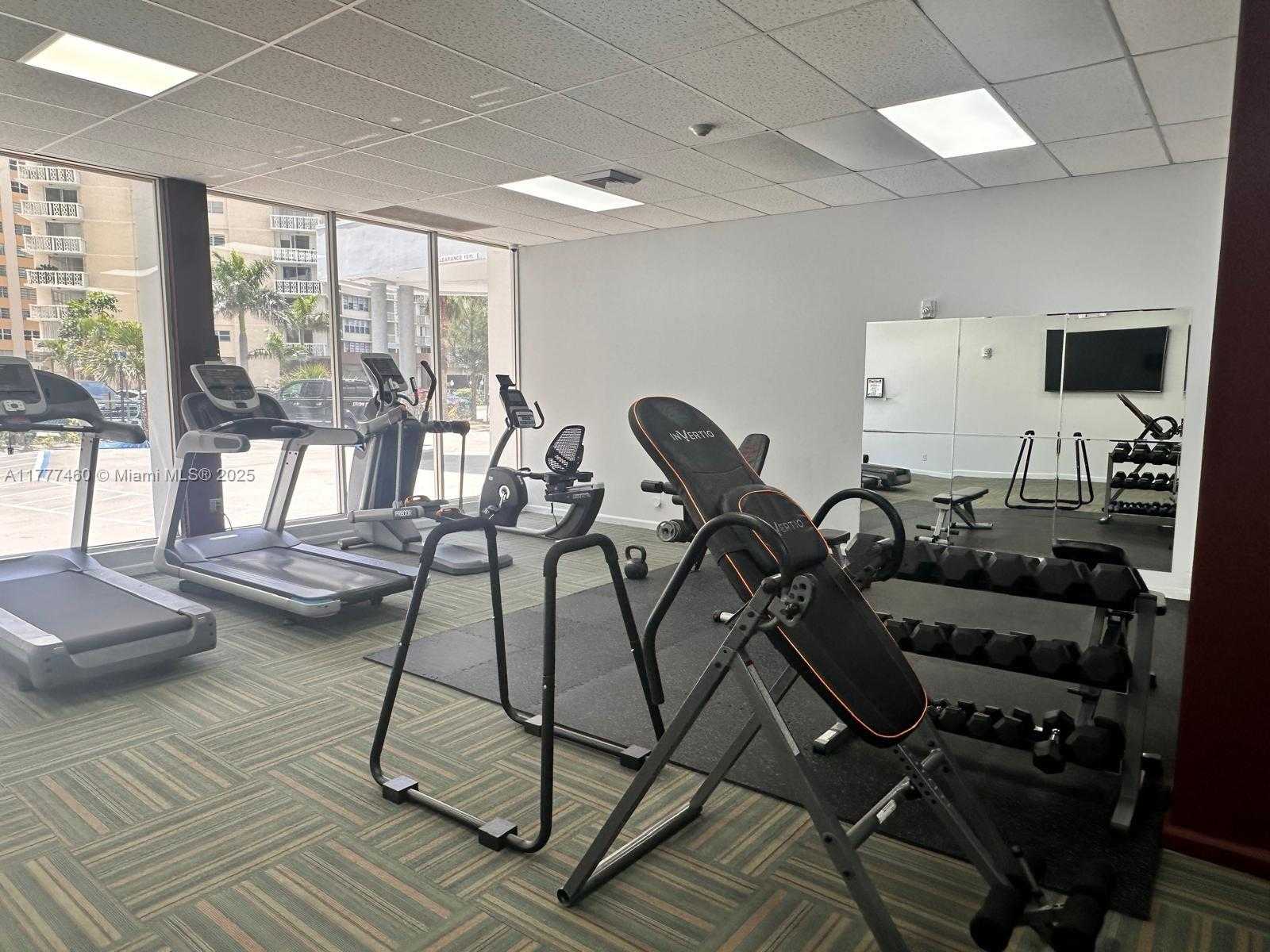 Small Image of 1801 SOUTH OCEAN DR #240, Hallandale Beach Number 27
