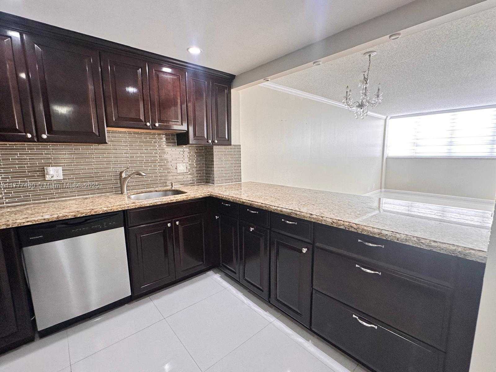 Small Image of 1801 SOUTH OCEAN DR #240, Hallandale Beach Number 5