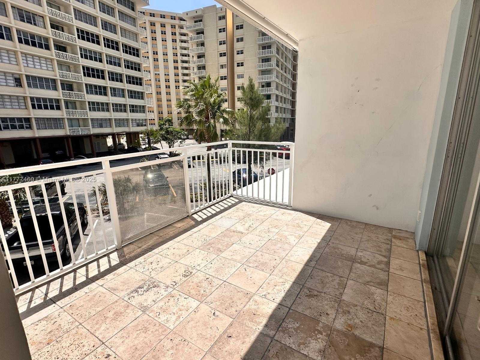 Small Image of 1801 SOUTH OCEAN DR #240, Hallandale Beach Number 7