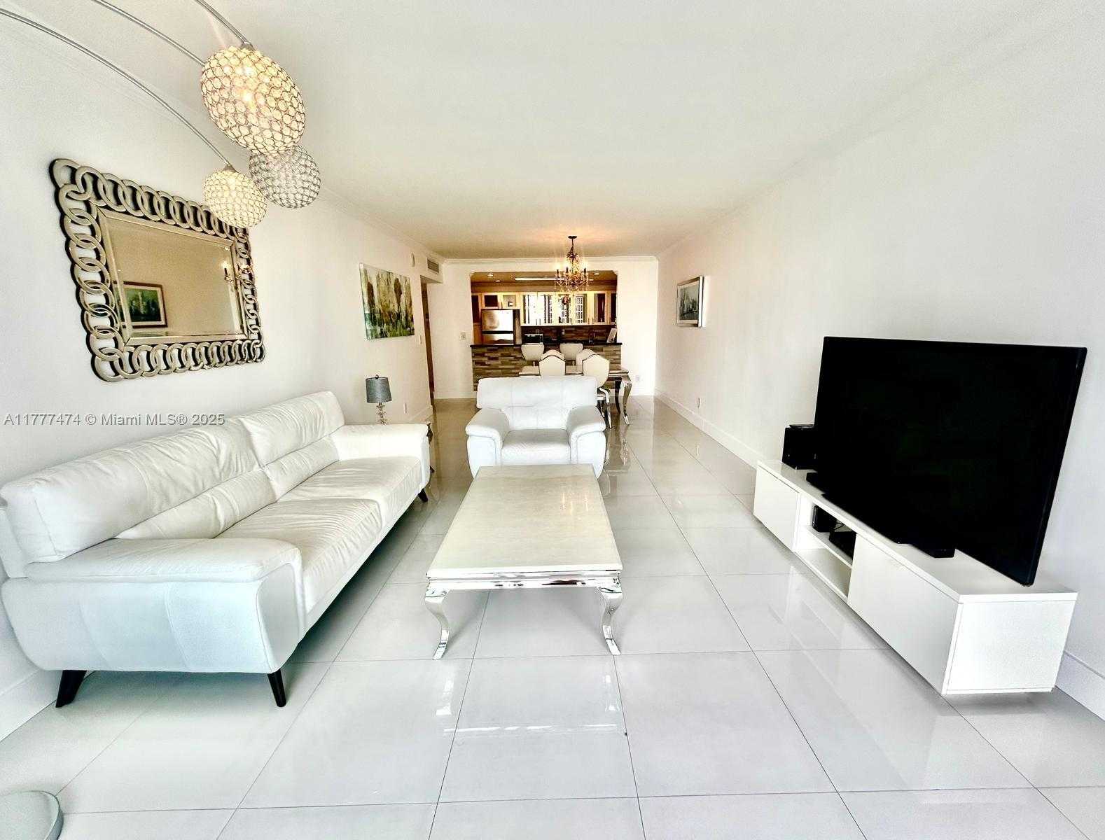 Small Image of 19370 COLLINS AVE #1015, Sunny Isles Beach Number 4