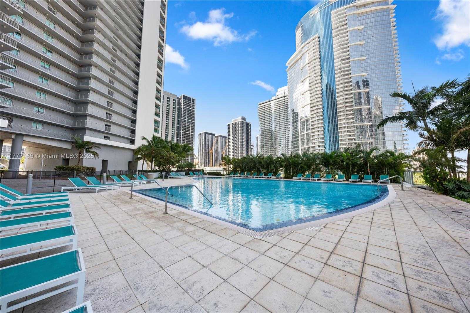 Small Image of 888 BISCAYNE BLVD #4010, Miami Number 21