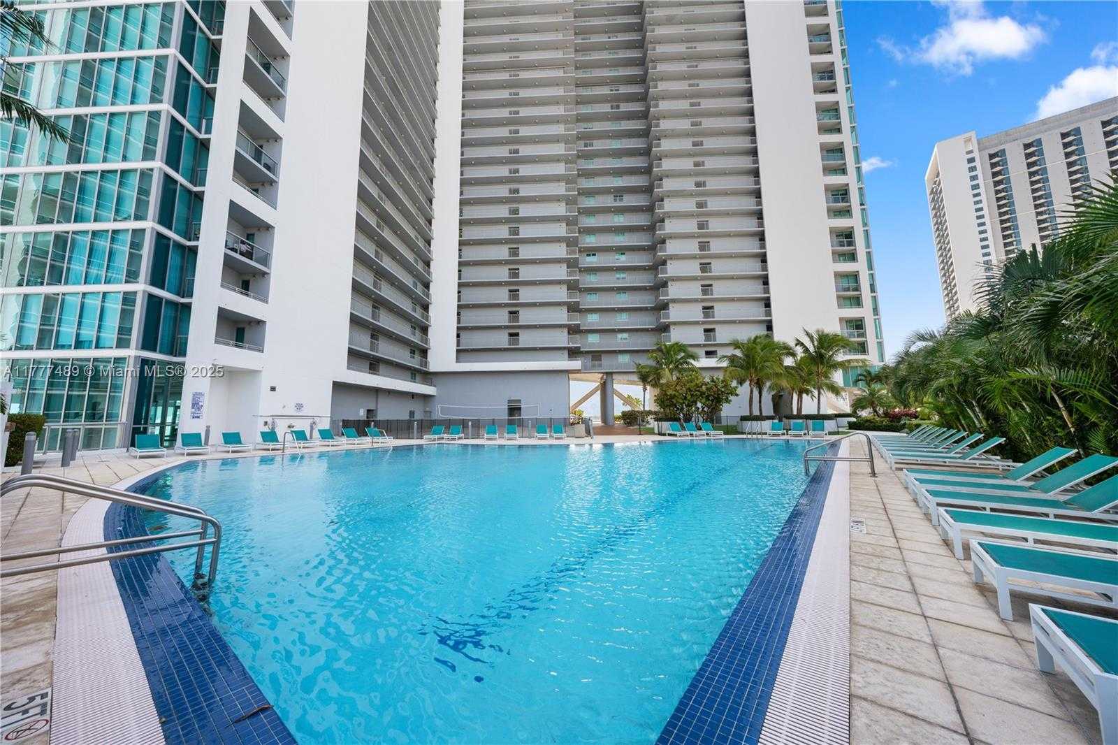 Small Image of 888 BISCAYNE BLVD #4010, Miami Number 22