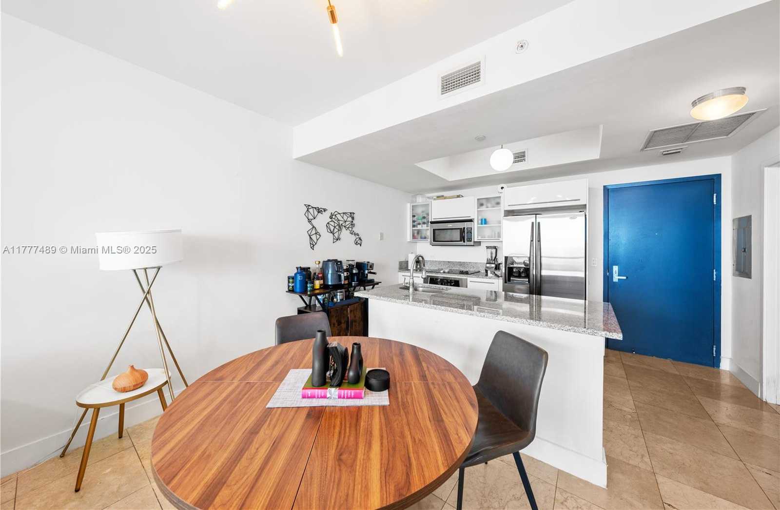 Small Image of 888 BISCAYNE BLVD #4010, Miami Number 5