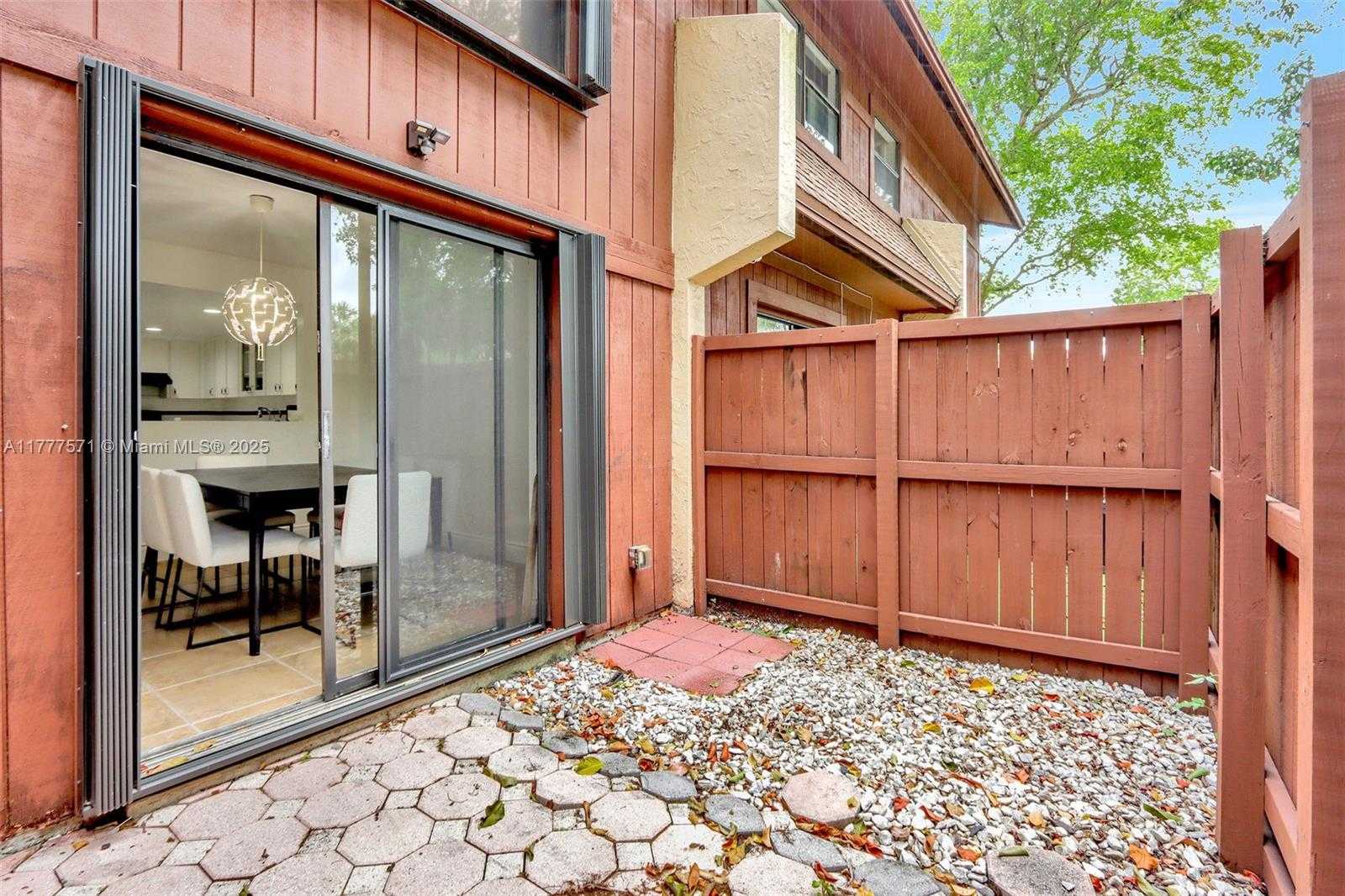 Small Image of 6619 SOUTH WEST 116TH PL #G7, Miami Number 5