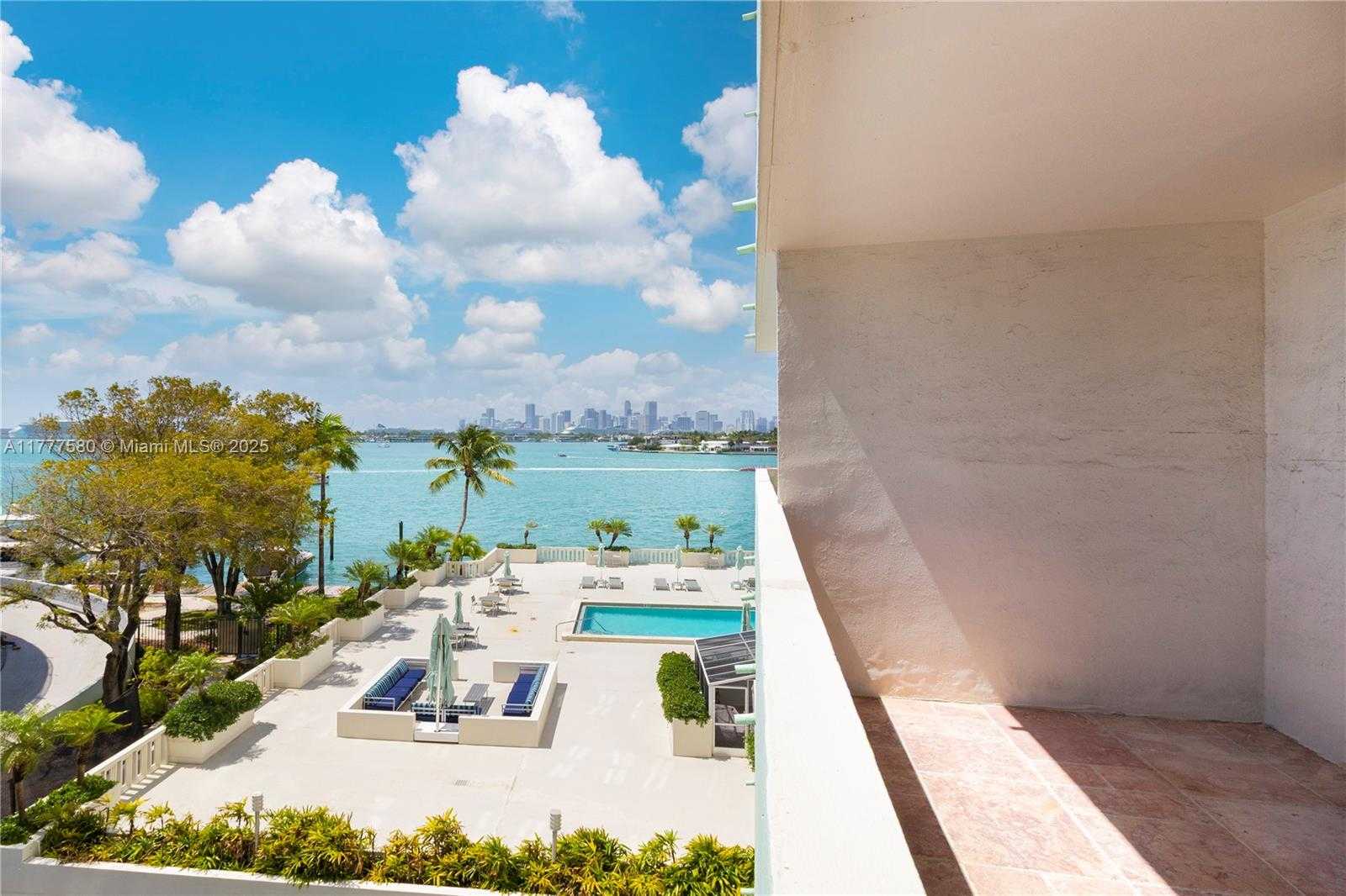 Small Image of 5 ISLAND AVE #4F, Miami Beach Number 2