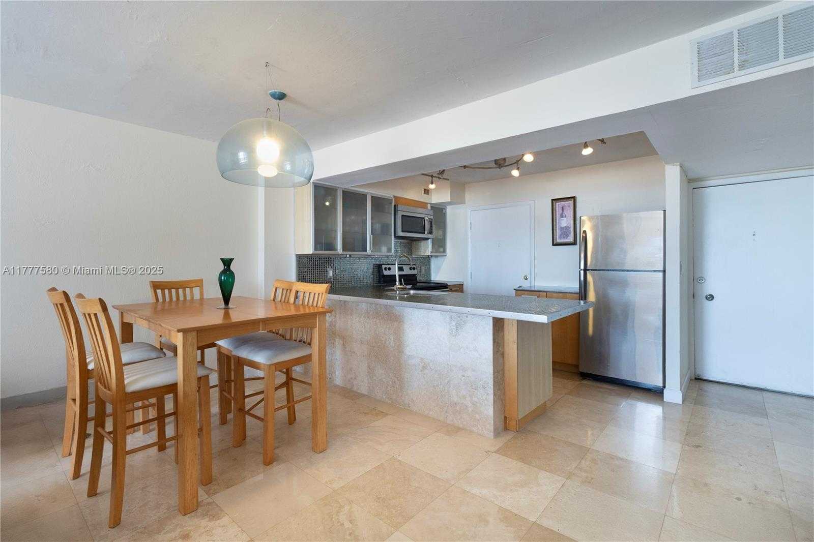 Small Image of 5 ISLAND AVE #4F, Miami Beach Number 4