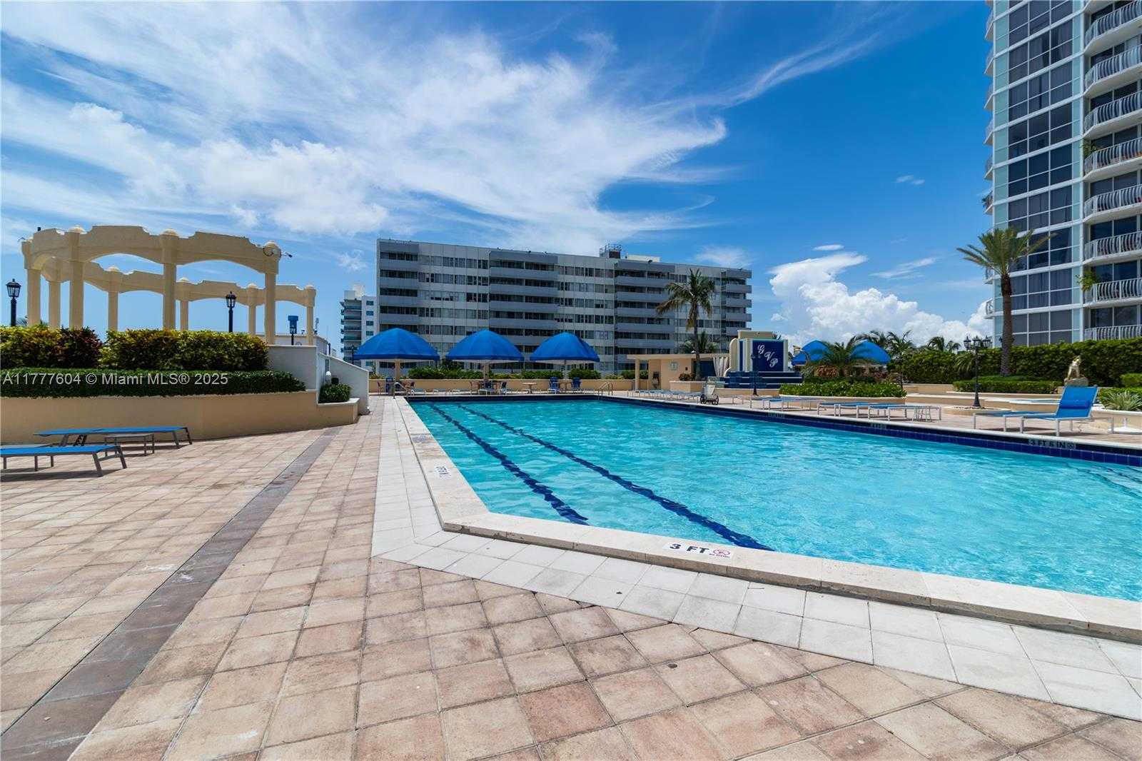 Small Image of 7601 EAST TREASURE DR #923, North Bay Village Number 27