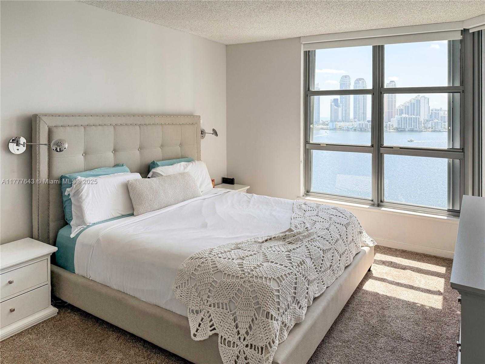 Small Image of 3530 MYSTIC POINTE DR #1611, Aventura Number 14
