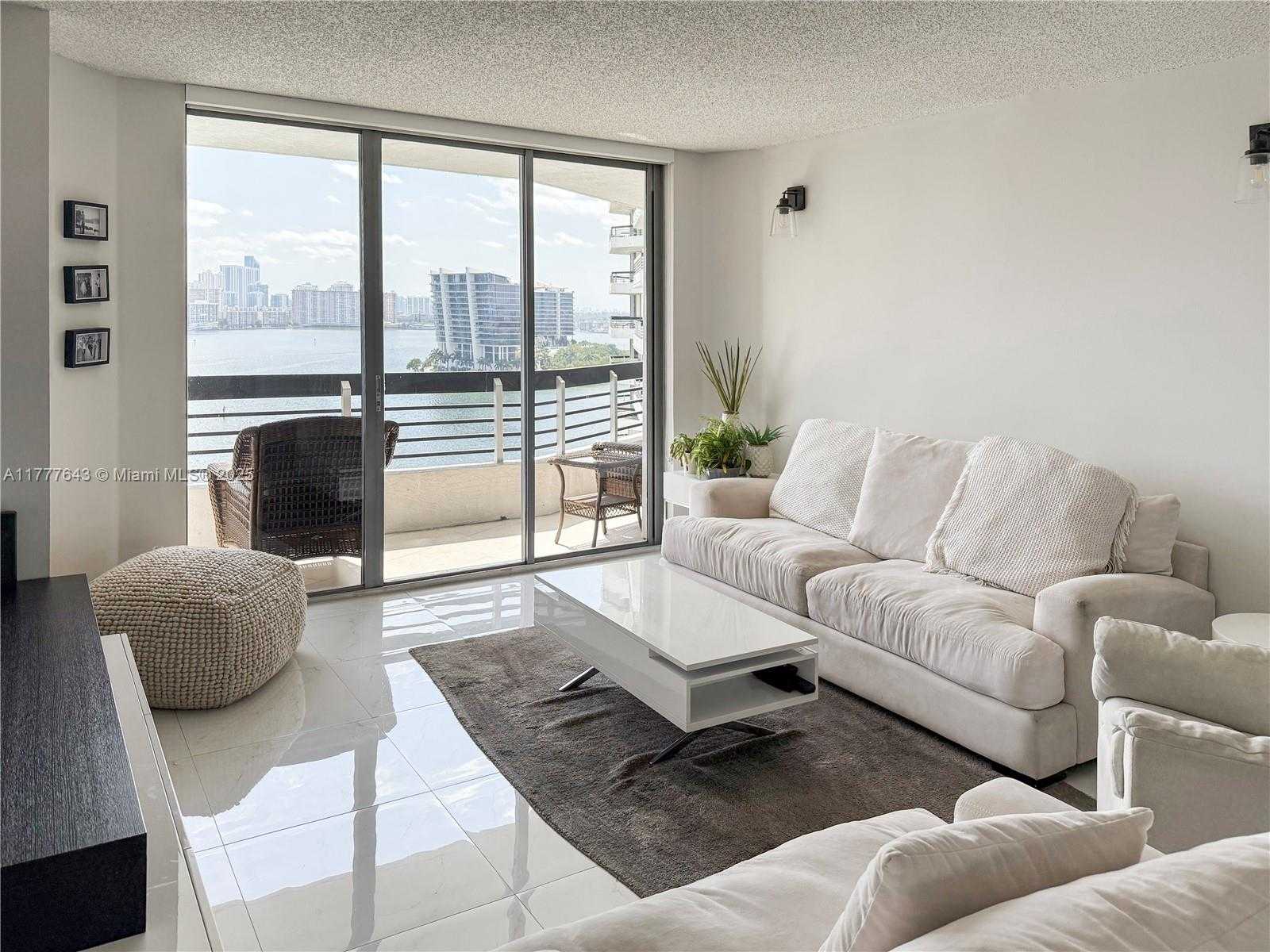 Small Image of 3530 MYSTIC POINTE DR #1611, Aventura Number 5