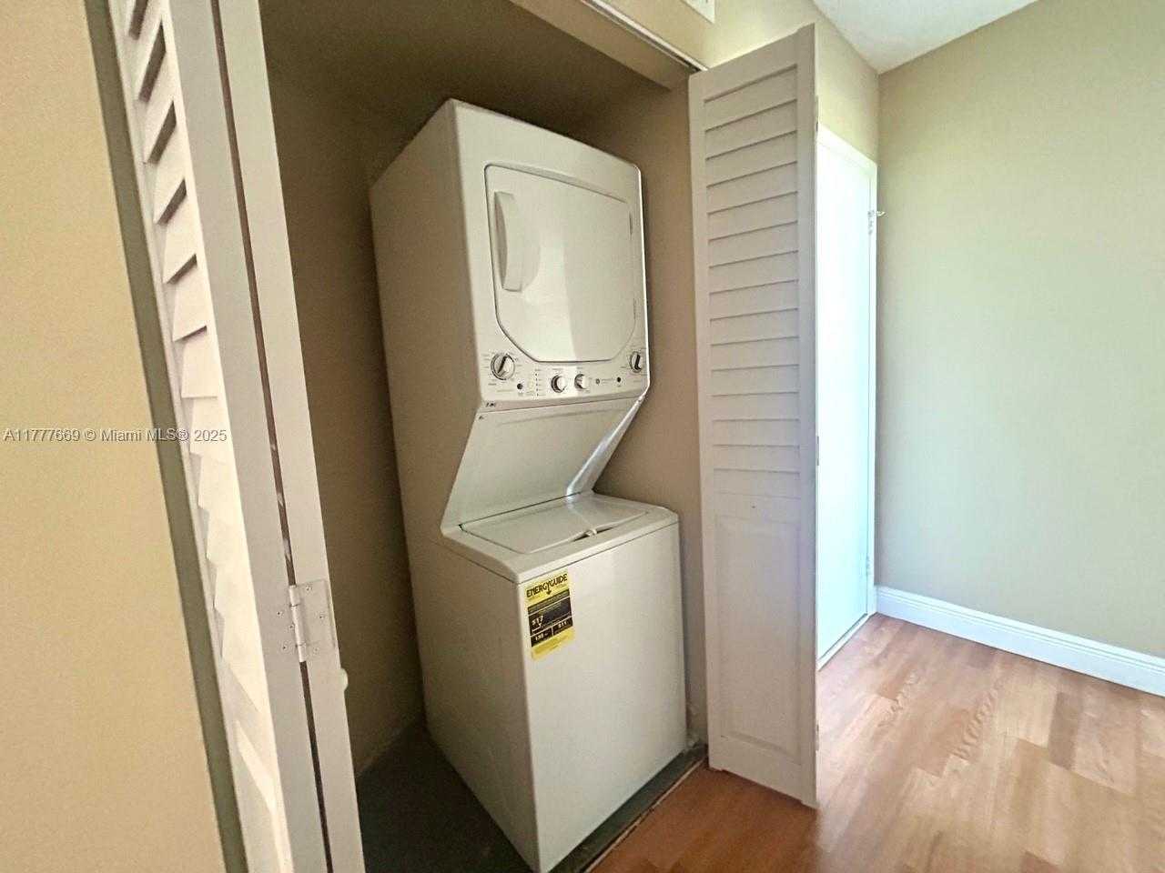 Small Image of 3400 NORTH EAST 192ND ST #1607, Aventura Number 27