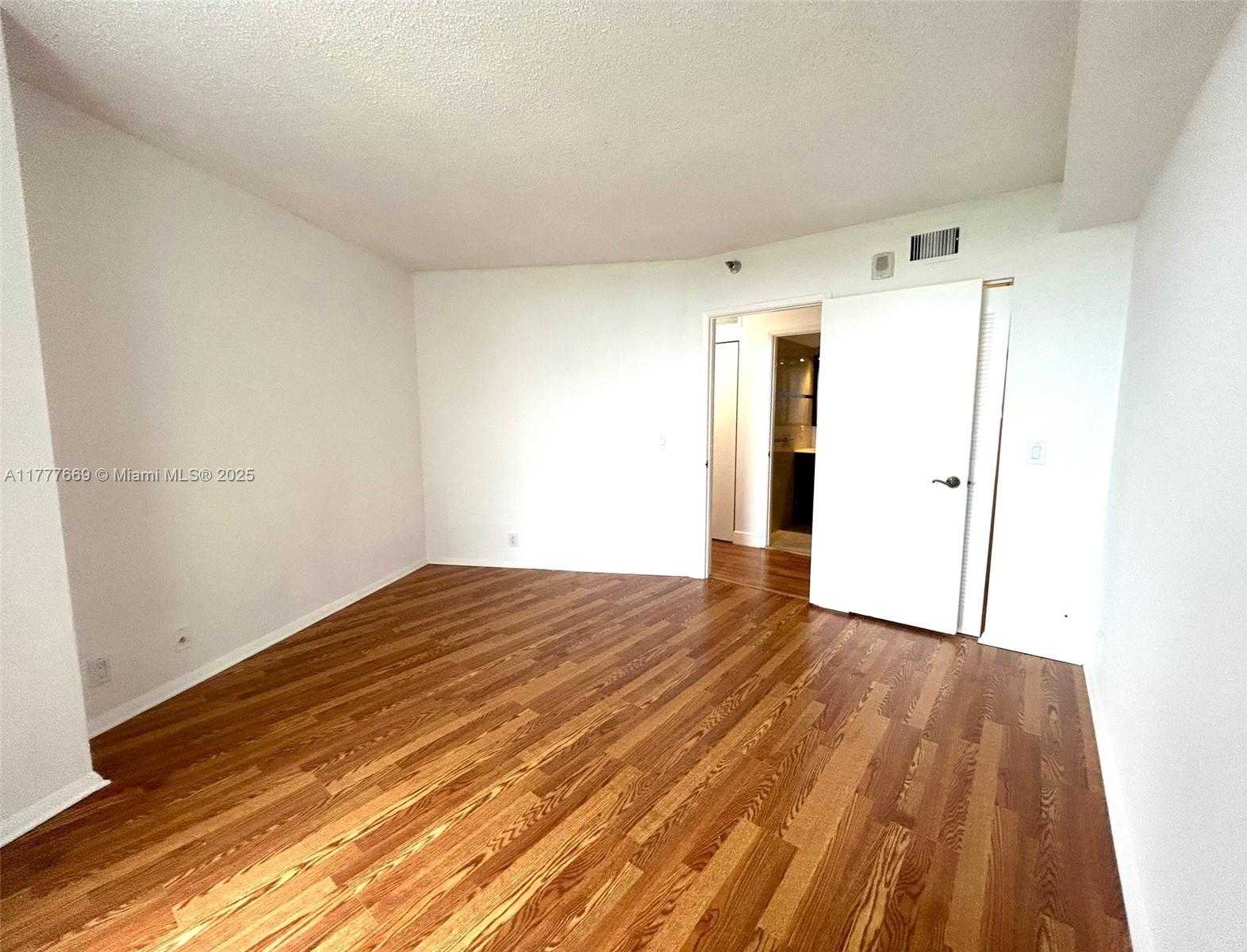 Small Image of 3400 NORTH EAST 192ND ST #1607, Aventura Number 9