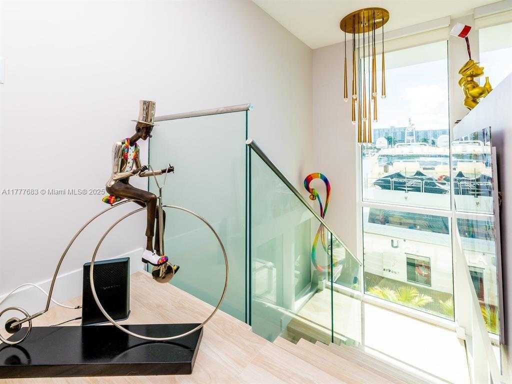 Small Image of 400 SUNNY ISLES BLVD #107, Sunny Isles Beach Number 12