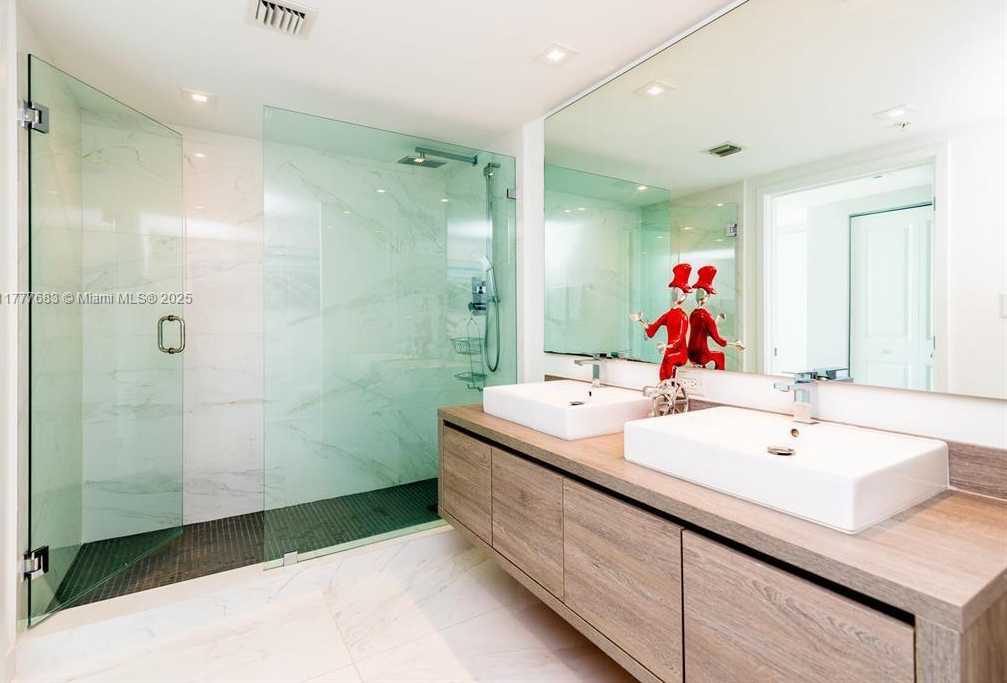 Small Image of 400 SUNNY ISLES BLVD #107, Sunny Isles Beach Number 15