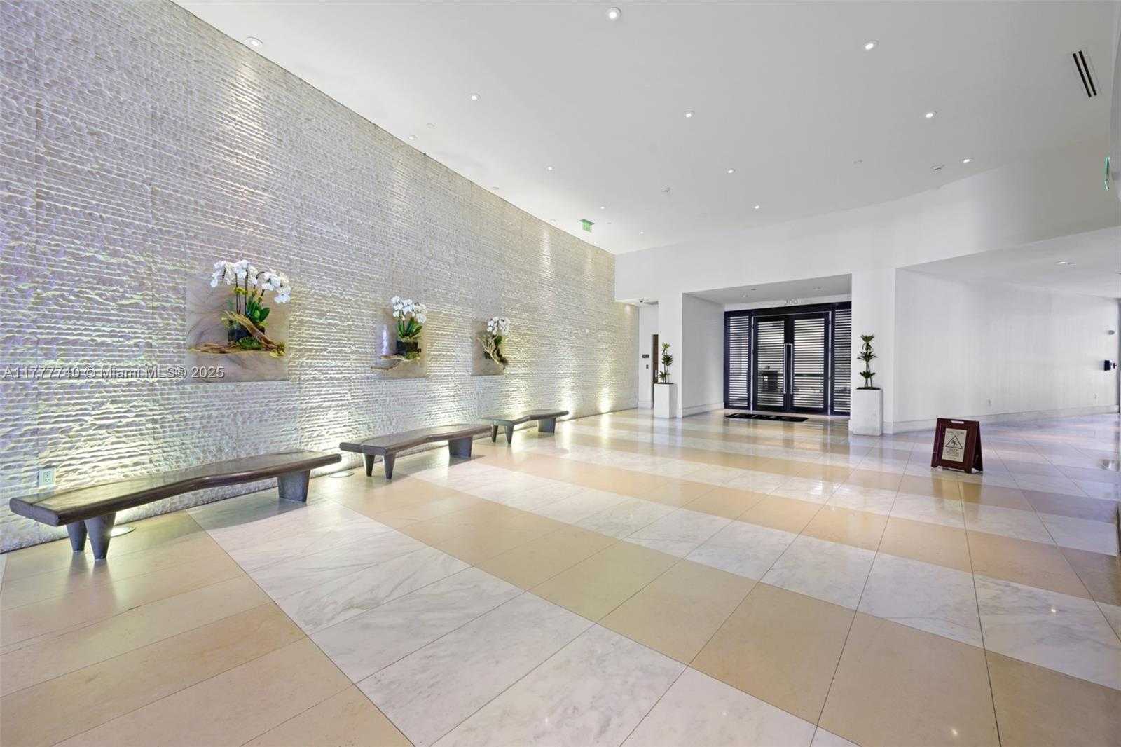 Small Image of 200 BISCAYNE BLVD WAY #4311, Miami Number 33