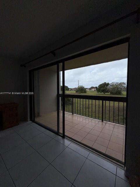 Small Image of 8881 FONTAINEBLEAU BLVD #204, Miami Number 25