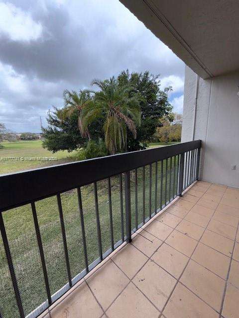 Small Image of 8881 FONTAINEBLEAU BLVD #204, Miami Number 27