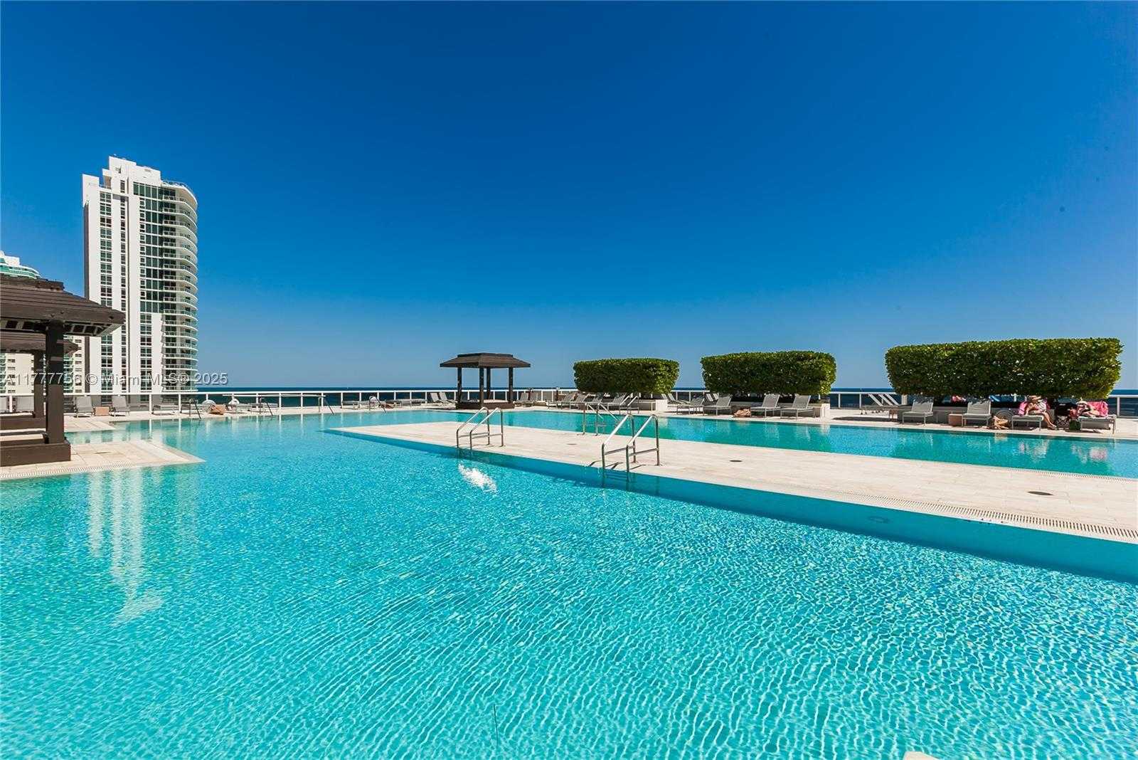 Small Image of 1830 SOUTH OCEAN DR #2409, Hallandale Beach Number 31