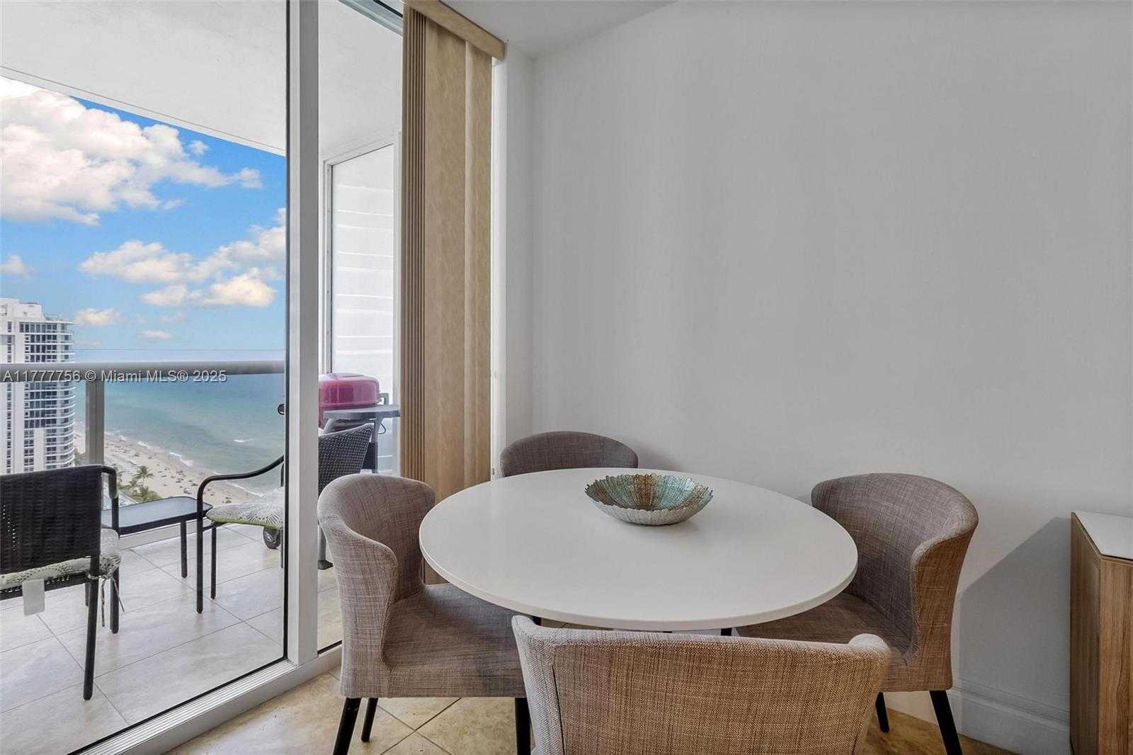 Small Image of 1830 SOUTH OCEAN DR #2409, Hallandale Beach Number 5