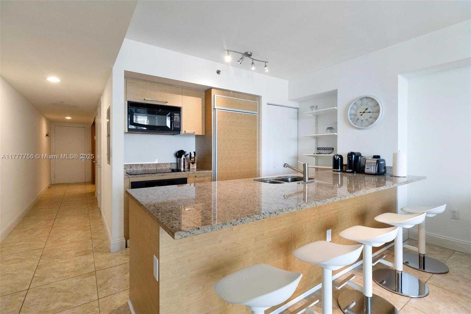 Small Image of 1830 SOUTH OCEAN DR #2409, Hallandale Beach Number 6