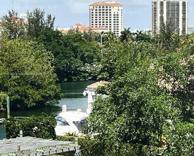 Small Image of 3530 MYSTIC POINTE DR #408, Aventura Number 13