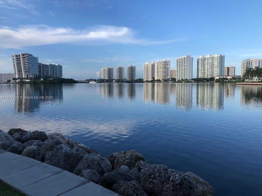 Small Image of 3530 MYSTIC POINTE DR #408, Aventura Number 33
