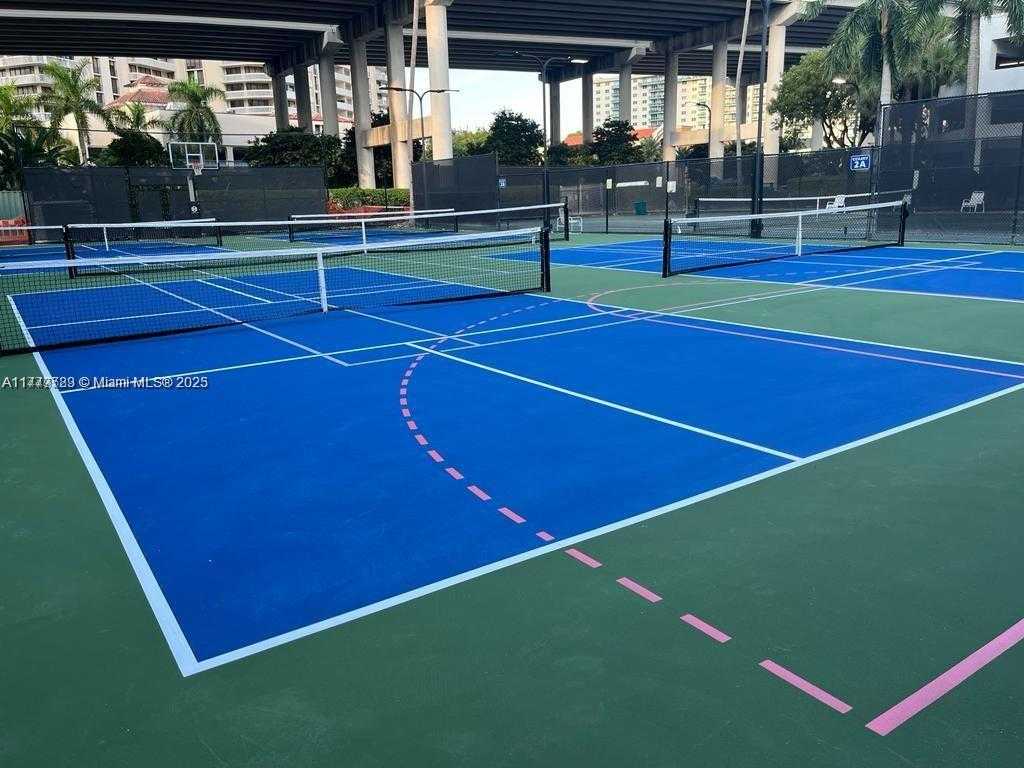 Small Image of 3530 MYSTIC POINTE DR #408, Aventura Number 36