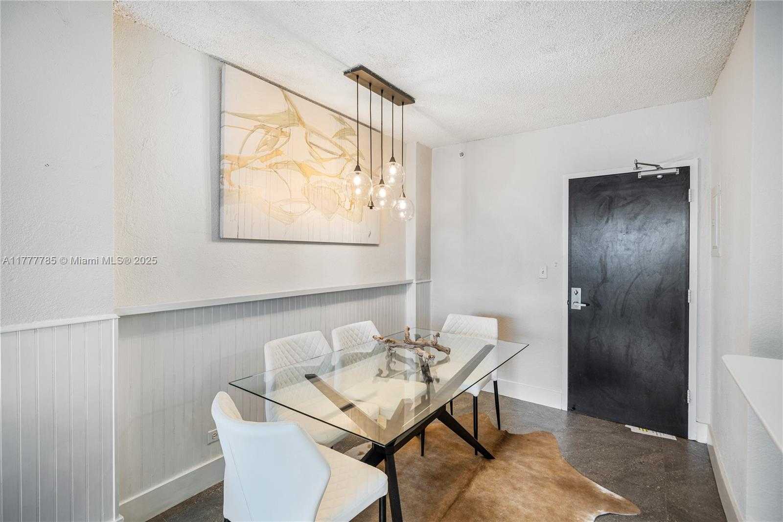 Small Image of 1500 Bay Rd, Miami Beach, FL 33139, USA Number 10