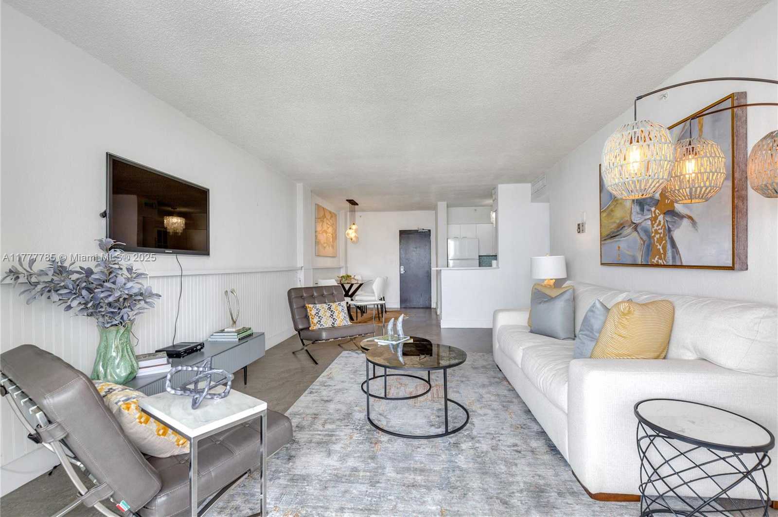 Small Image of 1500 Bay Rd, Miami Beach, FL 33139, USA Number 8
