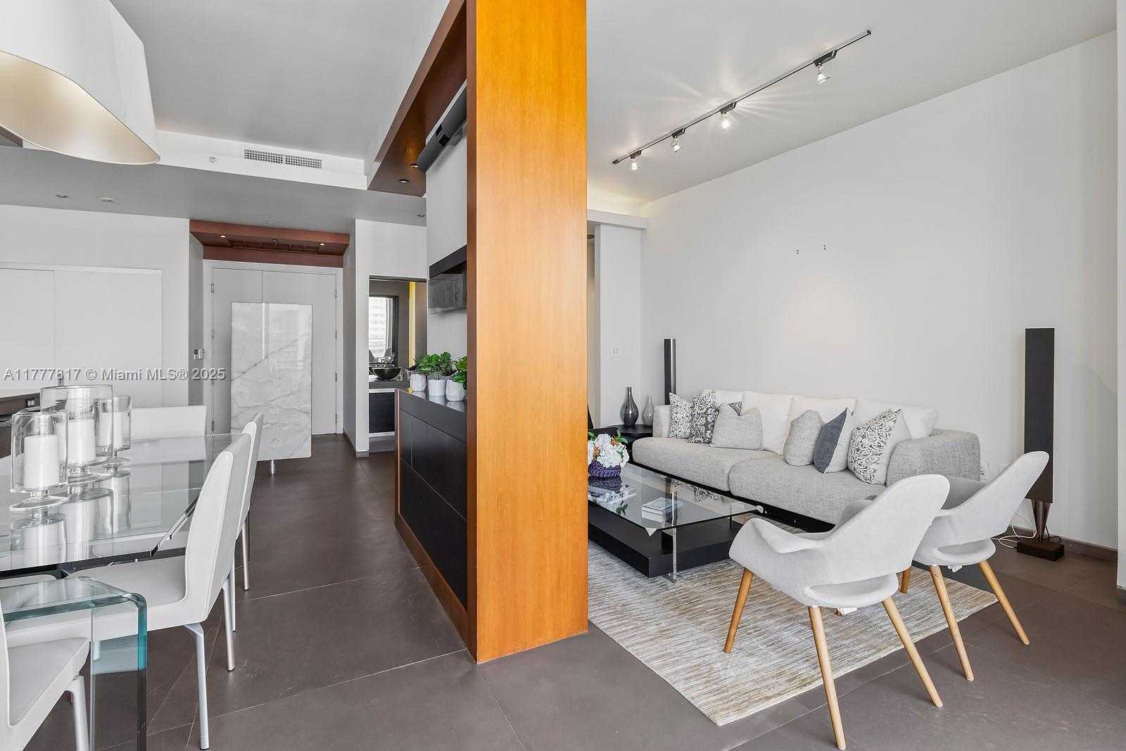 Small Image of 901 BRICKELL KEY BLVD #3607, Miami Number 13