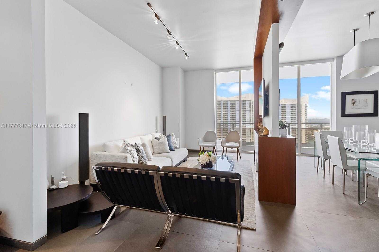 Small Image of 901 BRICKELL KEY BLVD #3607, Miami Number 20
