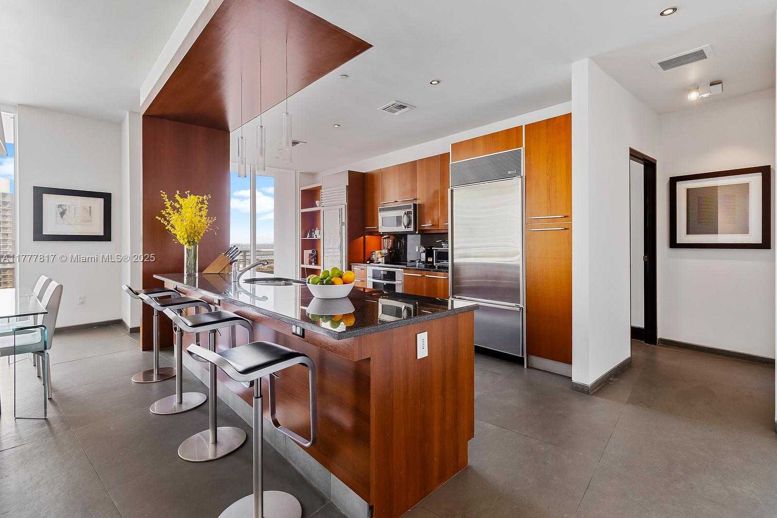 Small Image of 901 BRICKELL KEY BLVD #3607, Miami Number 4