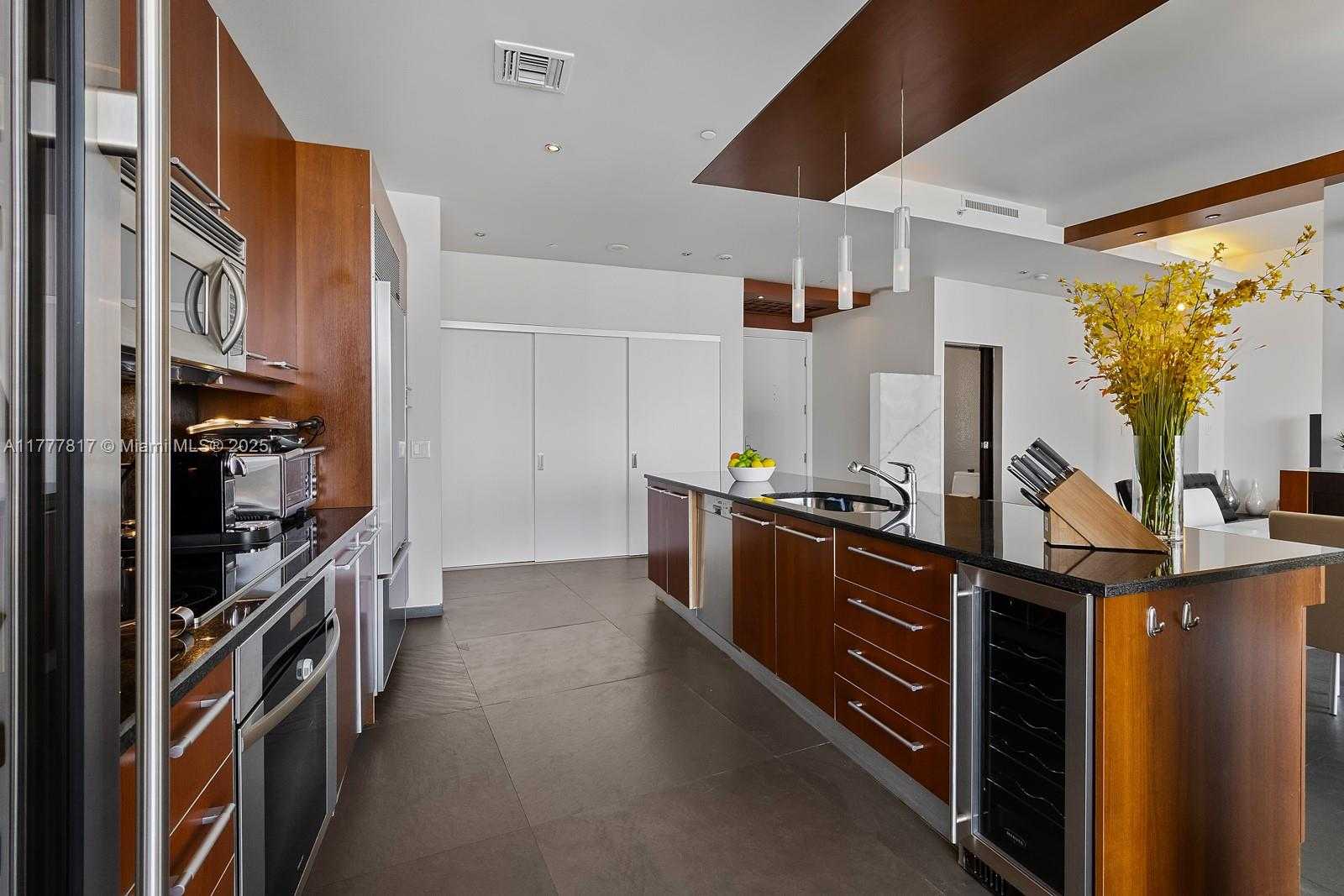 Small Image of 901 BRICKELL KEY BLVD #3607, Miami Number 6