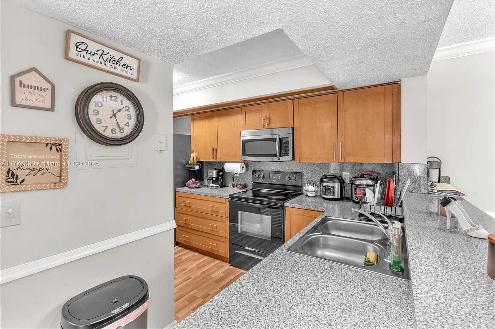 Small Image of 18850 NORTH WEST 57TH AVE #205, Hialeah Number 11