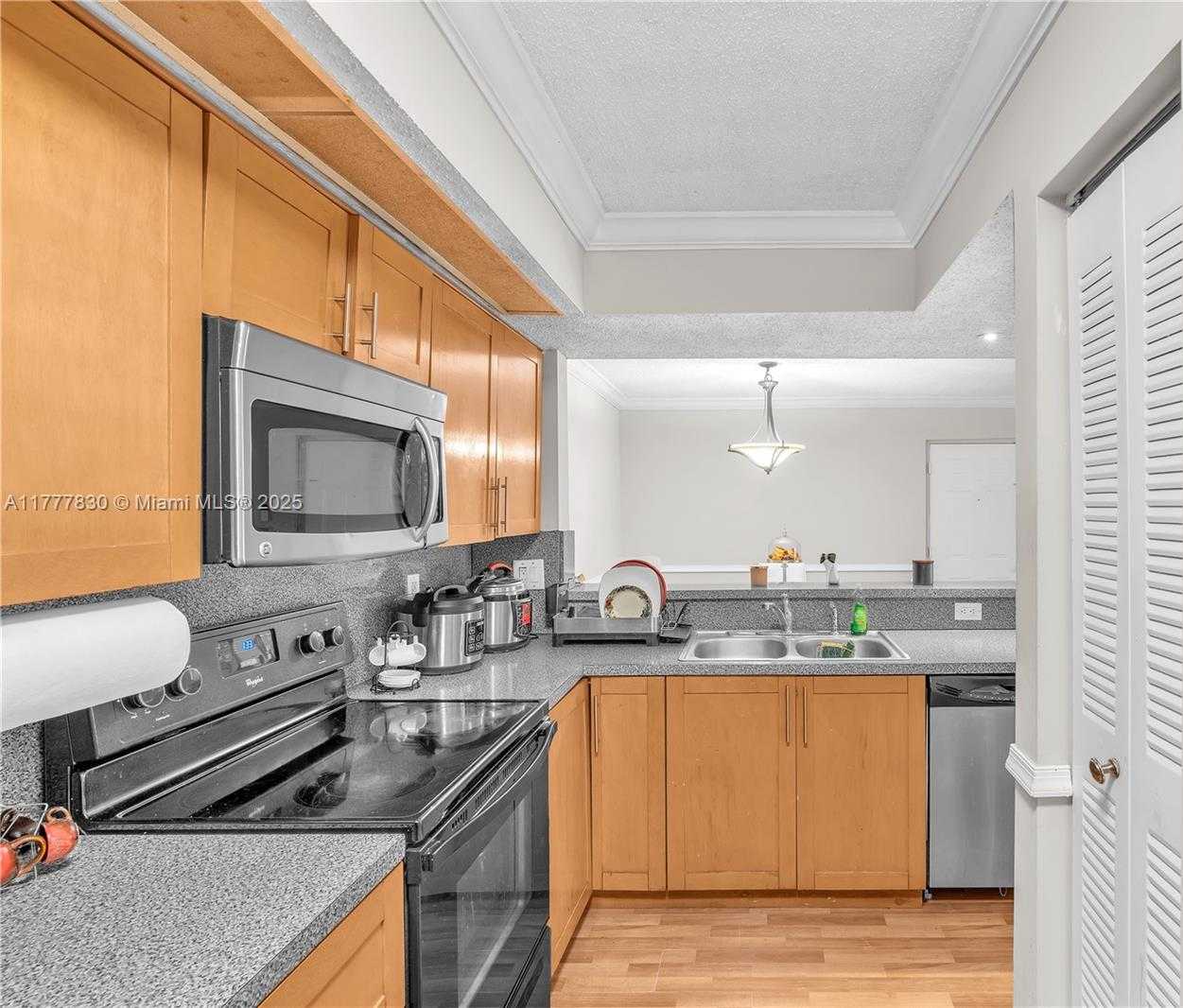 Small Image of 18850 NORTH WEST 57TH AVE #205, Hialeah Number 13