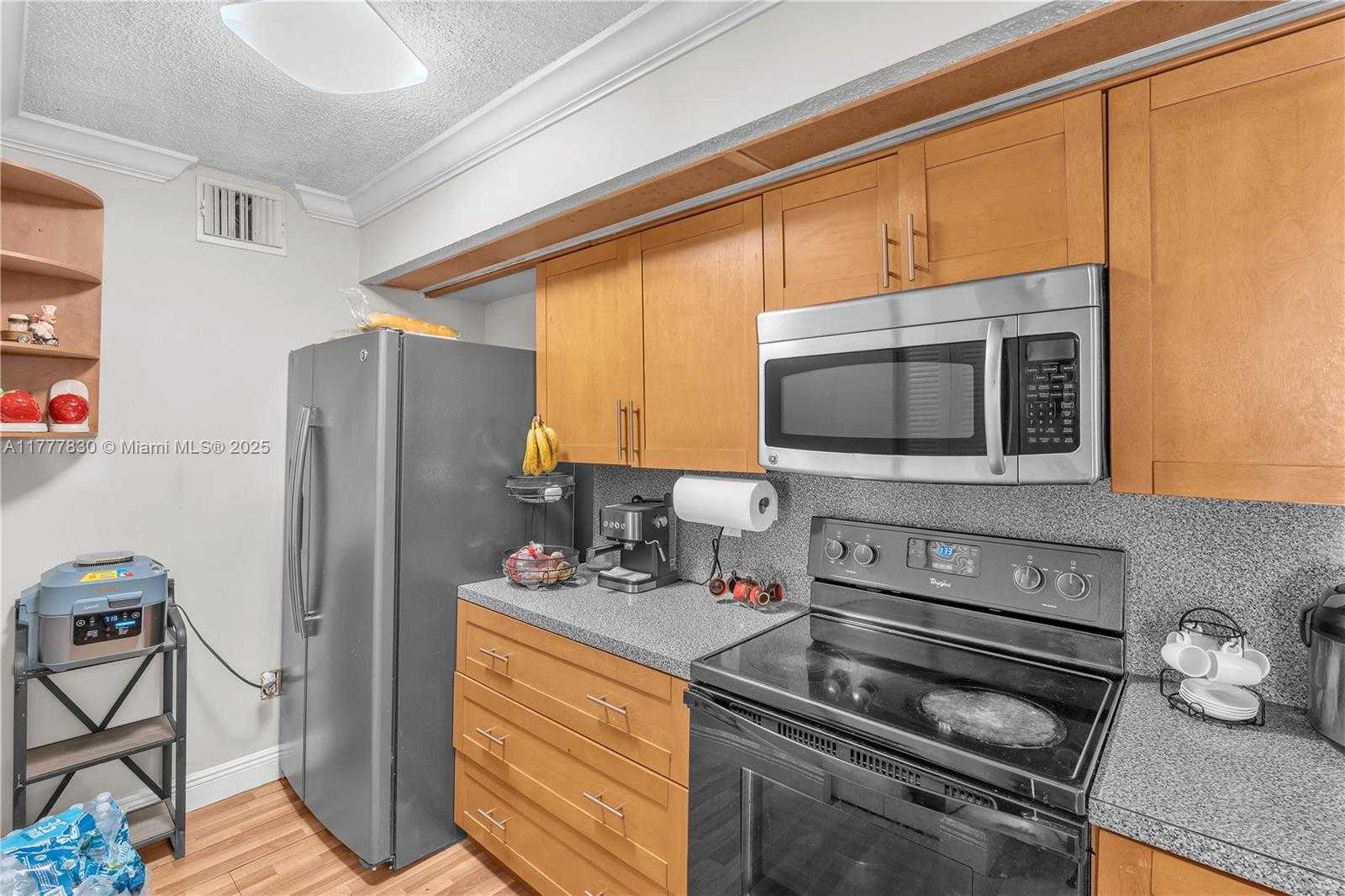 Small Image of 18850 NORTH WEST 57TH AVE #205, Hialeah Number 14