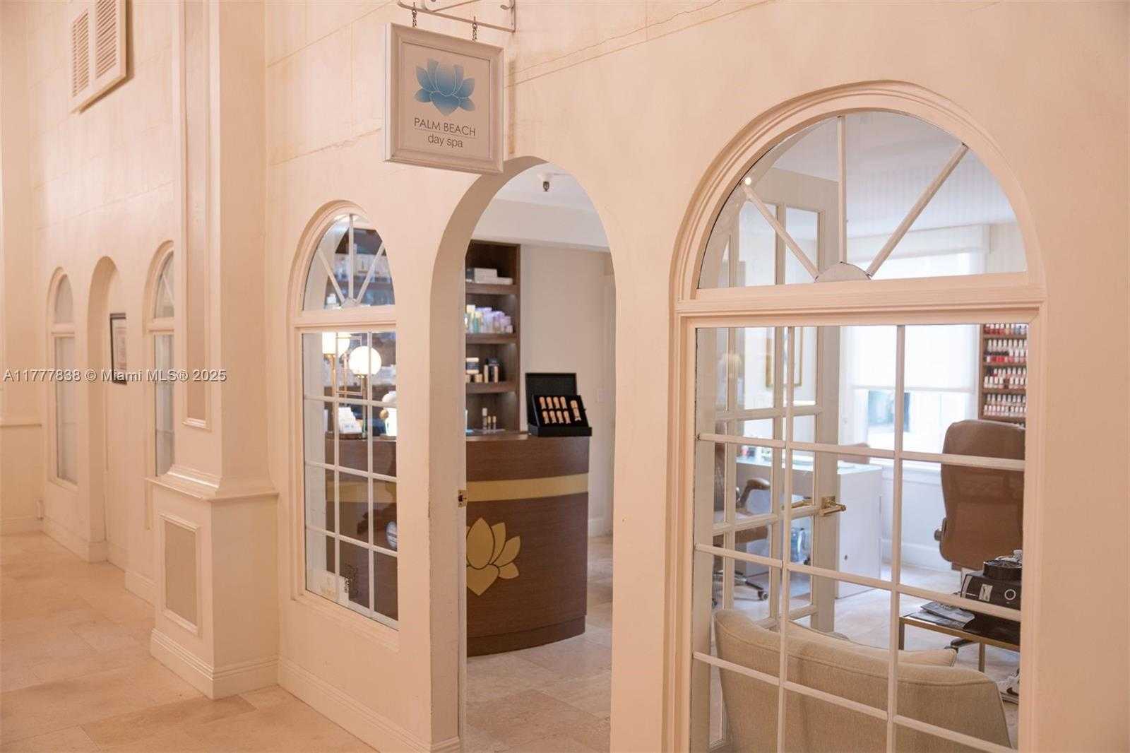 Small Image of 235 SUNRISE AVE #3052, Palm Beach Number 15