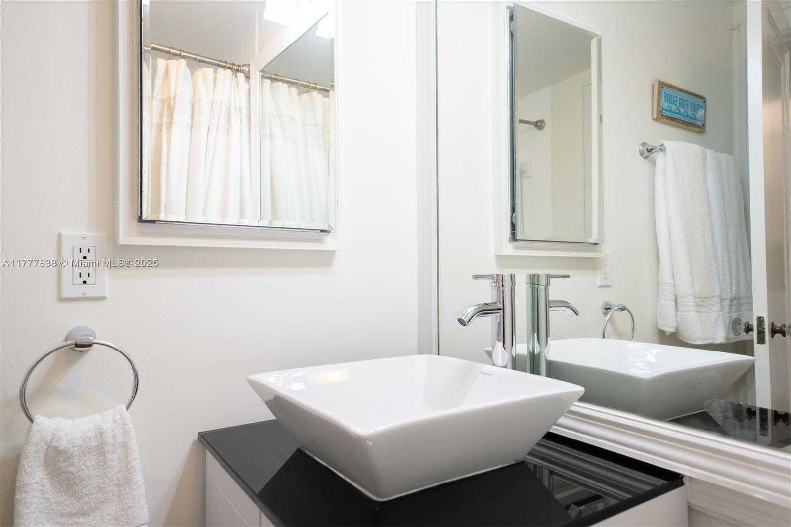 Small Image of 235 SUNRISE AVE #3052, Palm Beach Number 5
