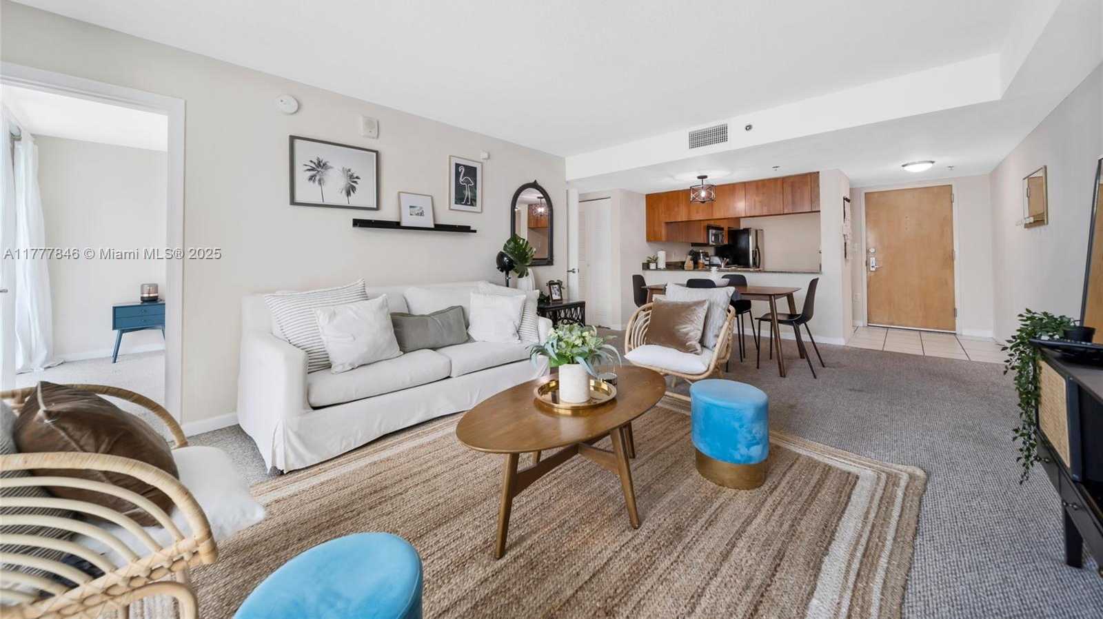 Small Image of 1200 BRICKELL BAY DR #2515, Miami Number 10