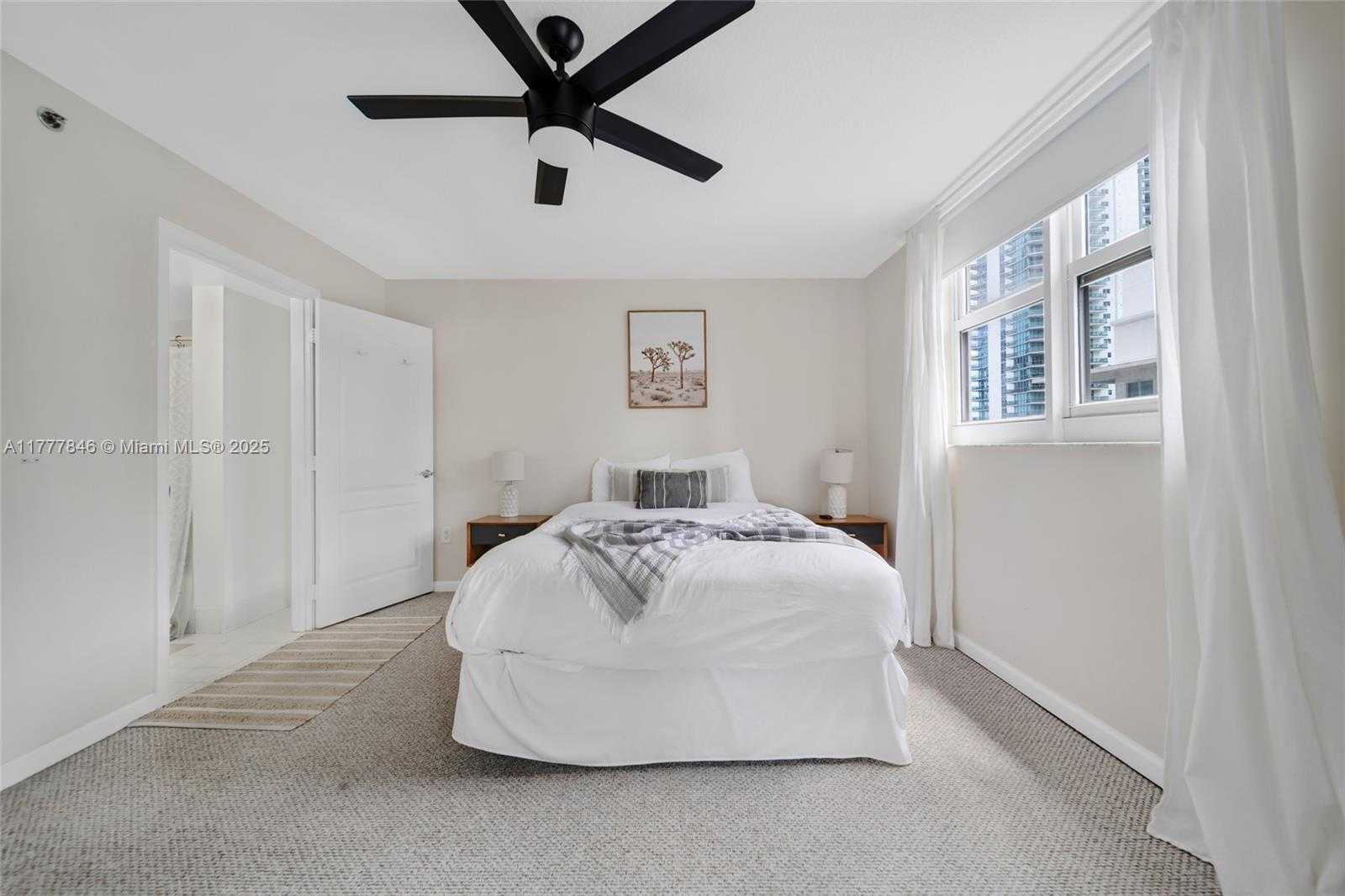 Small Image of 1200 BRICKELL BAY DR #2515, Miami Number 25