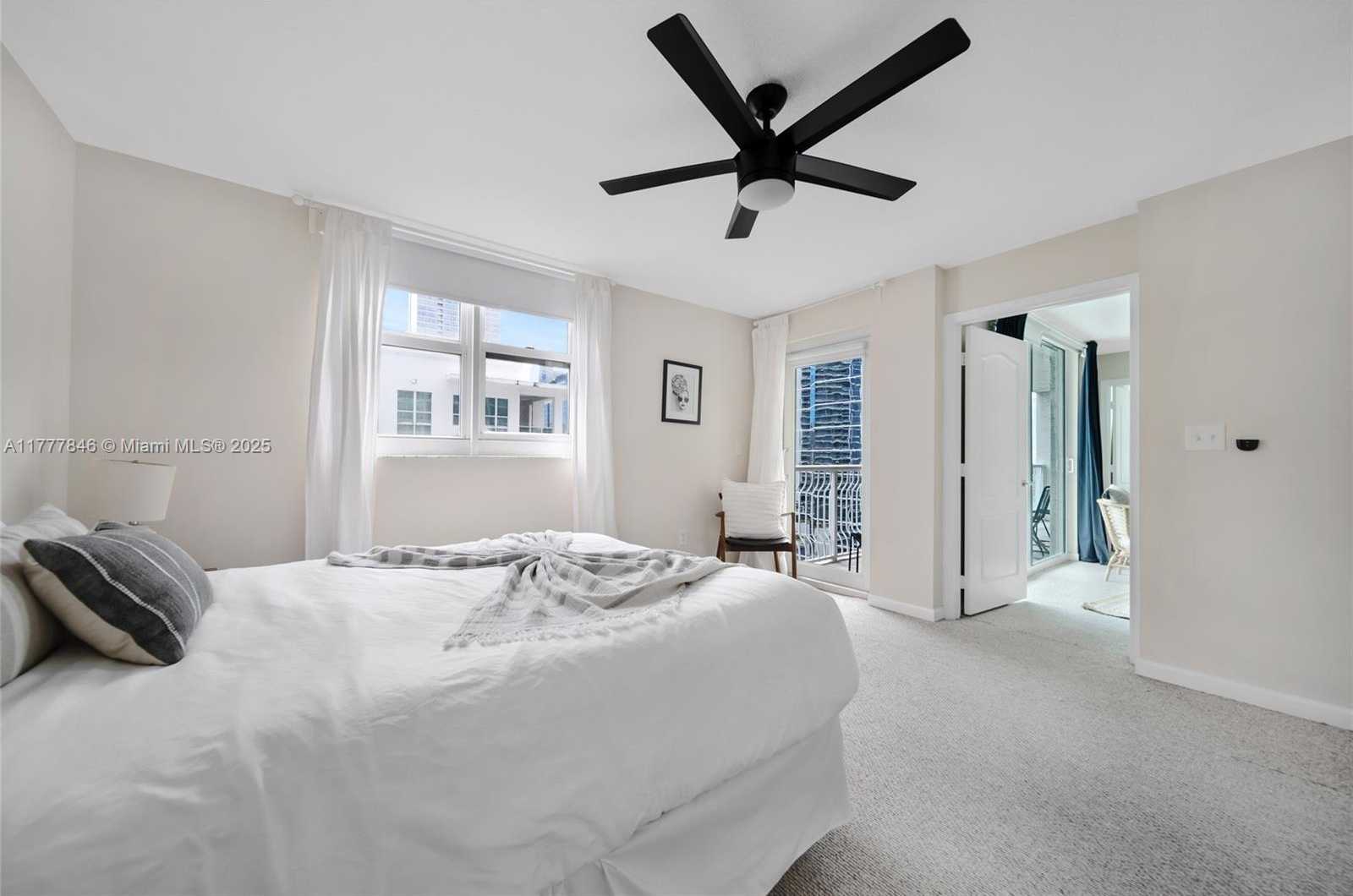 Small Image of 1200 BRICKELL BAY DR #2515, Miami Number 27