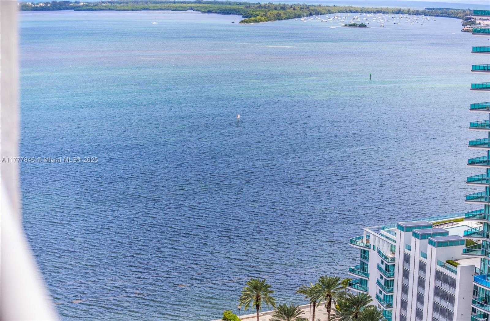Small Image of 1200 BRICKELL BAY DR #2515, Miami Number 3