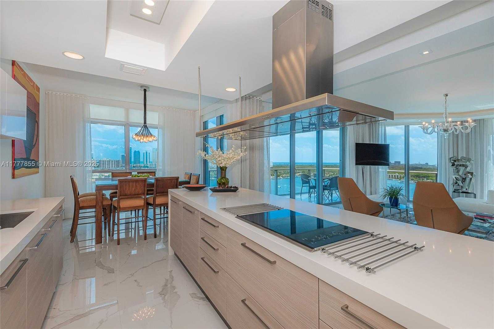 Small Image of 17301 BISCAYNE BLVD #2209, North Miami Beach Number 18