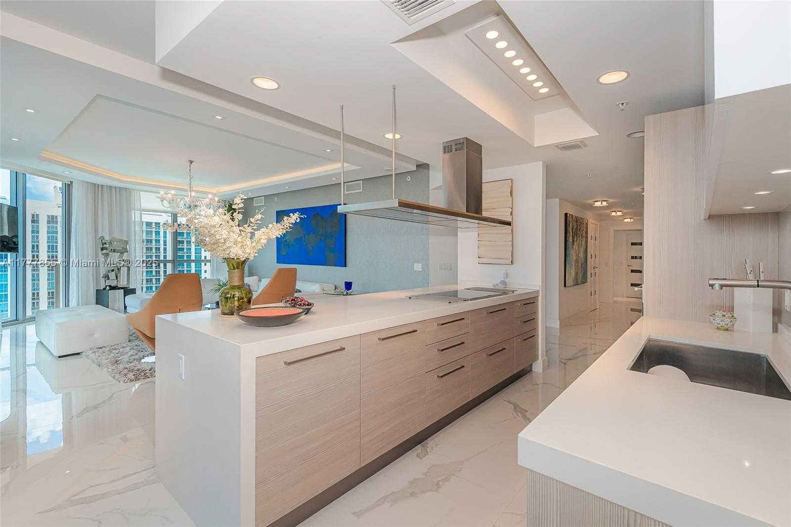 Small Image of 17301 BISCAYNE BLVD #2209, North Miami Beach Number 28
