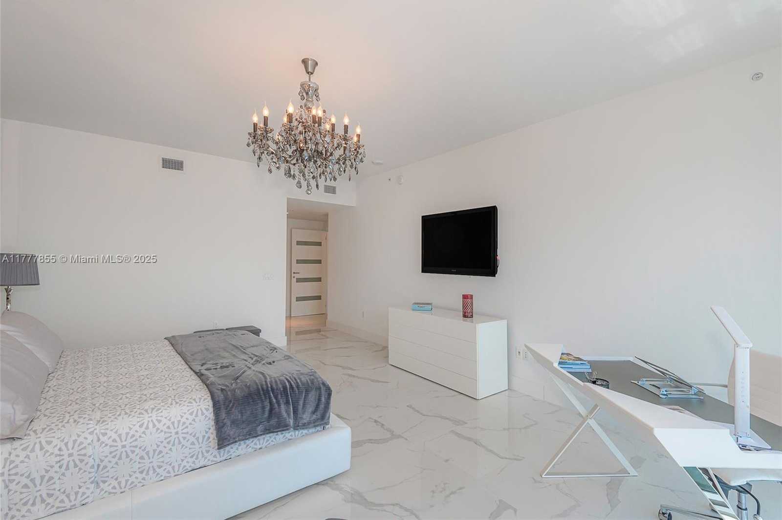 Small Image of 17301 BISCAYNE BLVD #2209, North Miami Beach Number 43