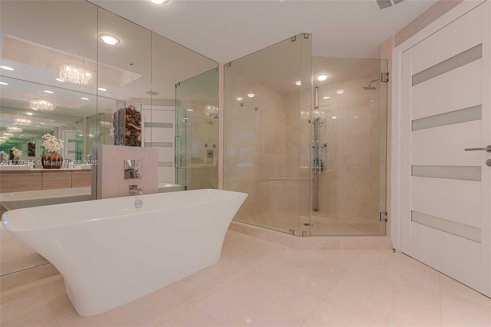 Small Image of 17301 BISCAYNE BLVD #2209, North Miami Beach Number 47
