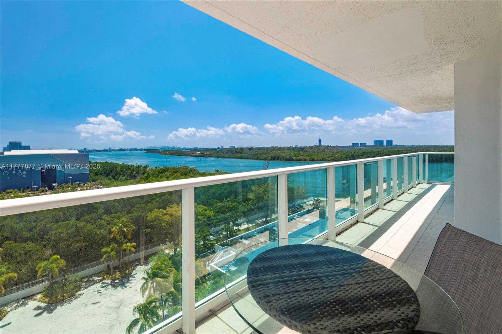 Small Image of 100 BAYVIEW DR #1026, Sunny Isles Beach Number 10