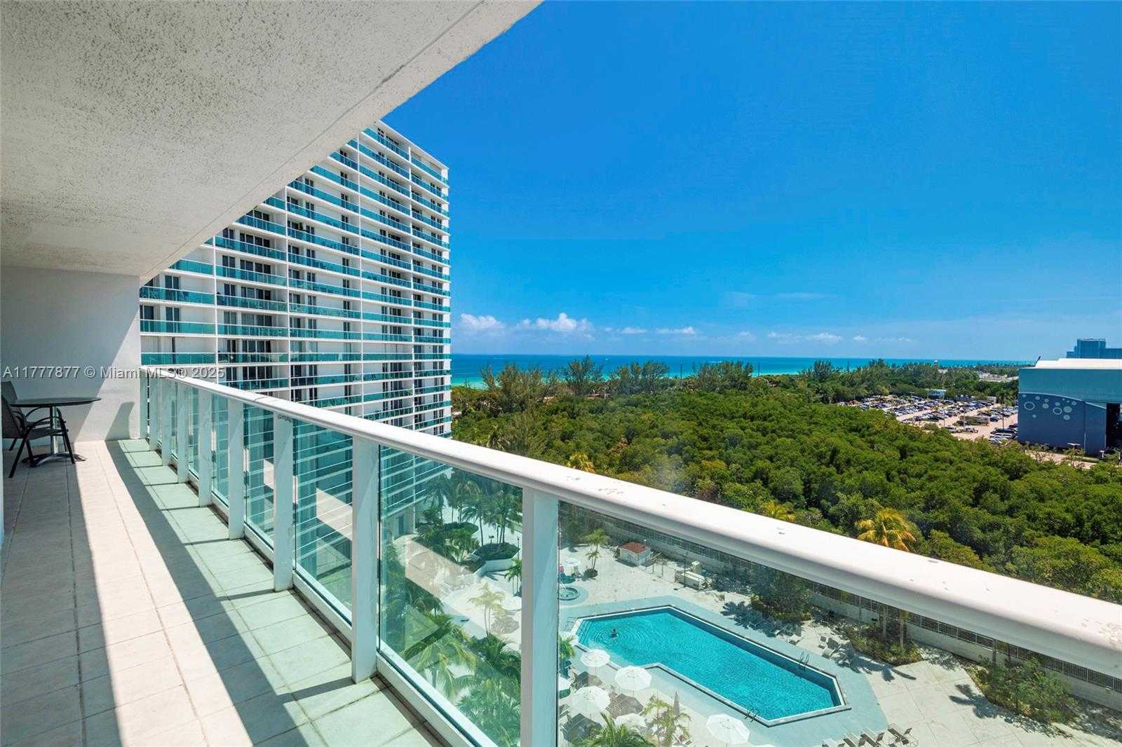 Small Image of 100 BAYVIEW DR #1026, Sunny Isles Beach Number 11